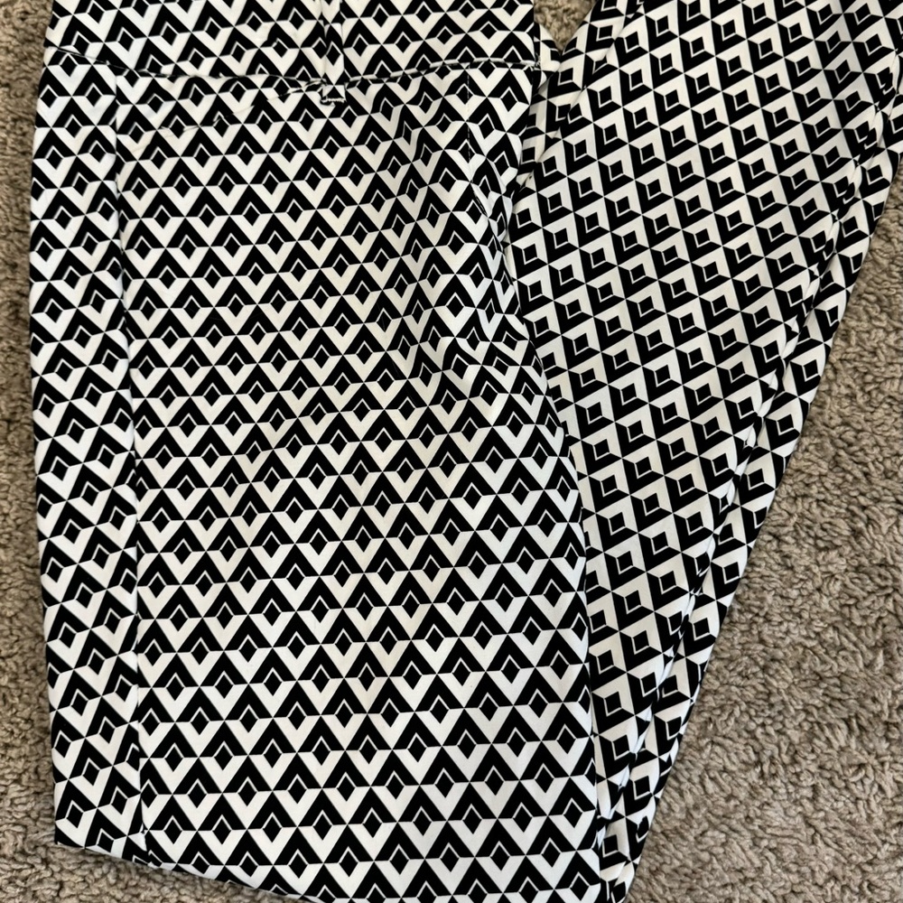 White House black market, slim ankle pants